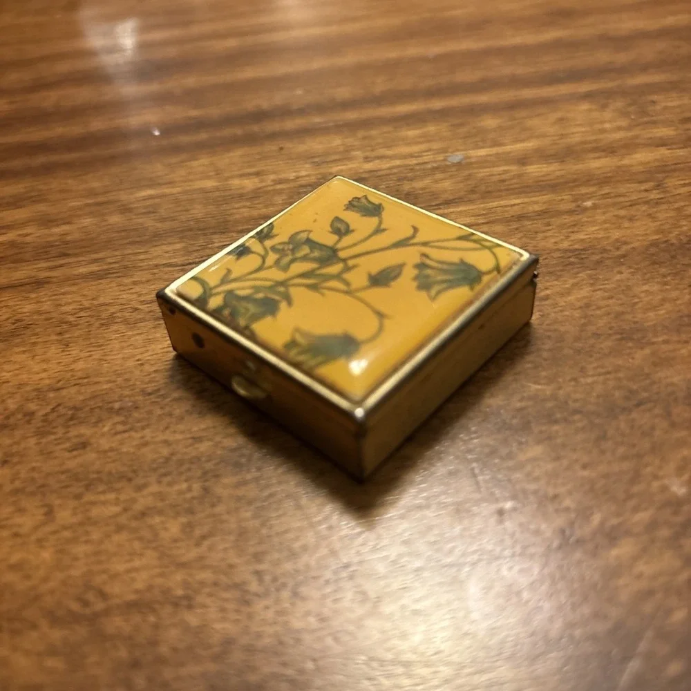 Vintage Gold Tone Pill Box with Floral Design Mini - Picture 5 of 6
